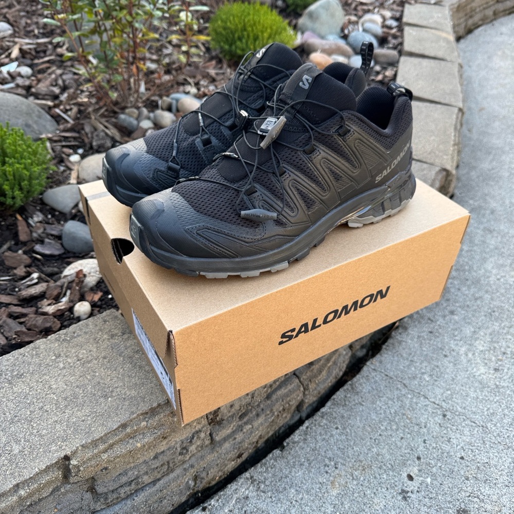Salomon Men's Black and Gray XA PRO 3D V9 Wide 11